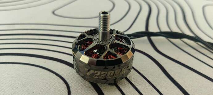 V2208v21750kvCloseUp